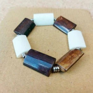 Bracelet Cream & Brown Bone Beads Elasticated Handcrafted Eco Kenya Jewellery - Picture 1 of 6
