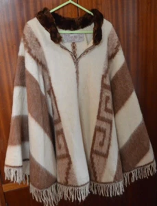 Alpaka Poncho Argentinien Wolle Beige & Creme Wolle & Fellkragen Unisex - Bild 1 von 3