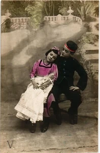 Alte AK Vintage Mädchen und Spielzeugpuppen (893) - Bild 1 von 2