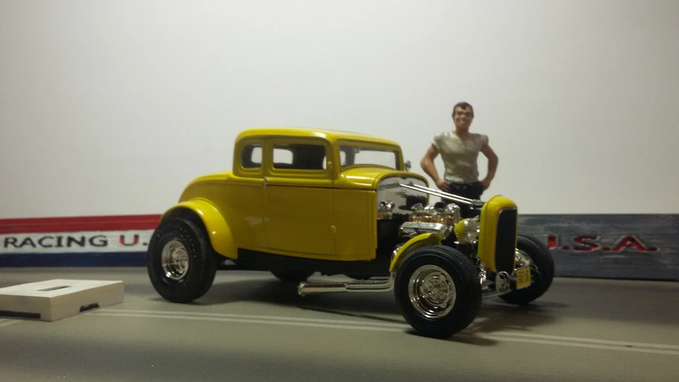 Figura de graffiti americano 1/24 sin terminar  Foto 1 de 4