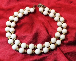 Vintage Monet White Beaded Choker Necklace - Bild 1 von 6
