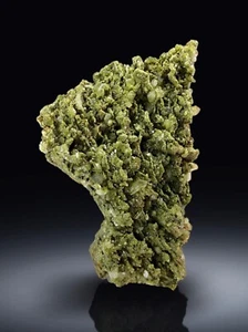NEW FIND! QUARTZ WITH EPIDOTE FROM HAKKÂRI PROVINCE, TURKEY - Picture 1 of 5