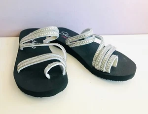 SKECHERS 5 - 38 Diamante Toe Thong + 5 Cross Strap Yoga Foam Sandals - Picture 1 of 4