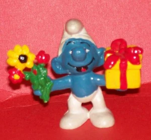 1978 VINTAGE SCHLEICH PEYO SCHLUMPF BRINGT BLUMEN UND GESCHENKSCHLÜMPFE - Bild 1 von 1