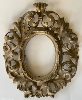Antique Gilt Bronze Ornate Oval Frame to Hang - Image 1 of 4