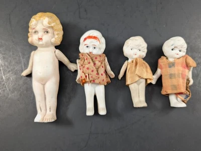 Muñecas estilo Kewpie bisque antiguas de 1920 brazos articulados ropa original Foto 1 de 4