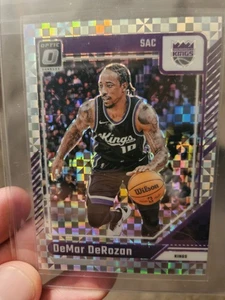 DeMar Derozan 2024-25 Panini Donruss Optic #218 Scacchiera Prizm CUSTODIA HIT π - Foto 1 di 2