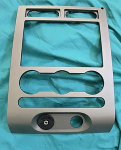 2007-2014 FORD EXPEDITION RADIO BEZEL TRIM MOUNT - Bild 1 von 7