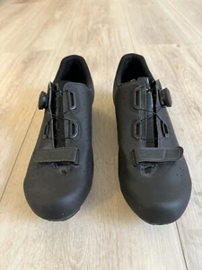 Fizik Tempo Overcurve R5 unisex Fahrradschuhe / Rennradschuhe (schwarz) EUR 44 - Bild 1 von 6