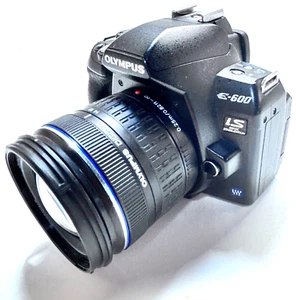 Olympus E-600 Digital Camera w/ Olympus Digital 14-42mm Lens *FOR PARTS REPAIR* - Picture 1 of 7