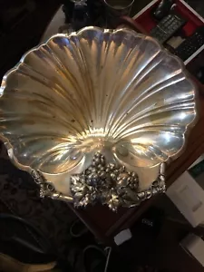 Silver Clamshell Serving Dish Reed & Barton - Picture 1 of 3