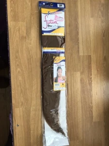 FUTURA YAKY STRAIGHT 18" FREETRESS DRAWSTRING HAIR PONYTAIL COLOUR 27 - Picture 1 of 3