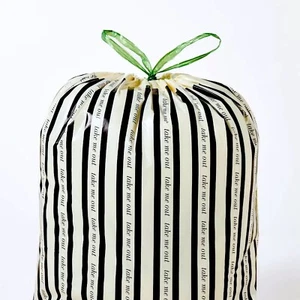 Kate Spade x Target Printed Large Kitchen Trash Bags 25 Gal - Picture 1 of 4