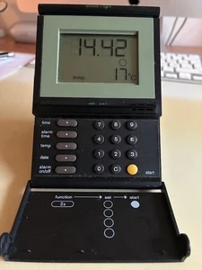 BRAUN Funkuhr DB12 - 3875 schwarz - Bild 1 von 3