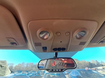 Console central superior dianteiro usado serve para: teto Chevrolet Traverse 2012 com teto solar Fro - Imagem 1 de 4