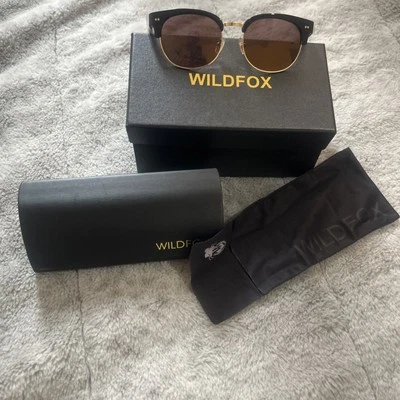 Gafas de sol WILDFOX Foto 1 de 4