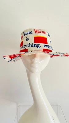De colección 1970 MOD Floppy Sun Bucket Sombrero Winston Cigarrillos Logo El sabor lo es todo Foto 1 de 4