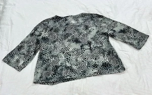Blusa camiseta ciervo blanca para mujer talla XL negra blanca piel de serpiente manga 3/4 - Imagen 1 de 6