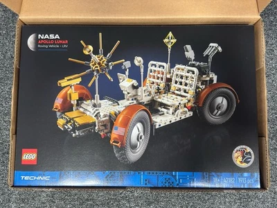LEGO TECHNIC: Nasa Apollo Lunar Roving Vehicle-Lrv (42182) - Image 1 of 2