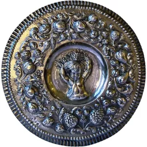 Antike englische Jacobes J. Oosterbaan Sterlingsilber Repousse Platte 1878 - Bild 1 von 9
