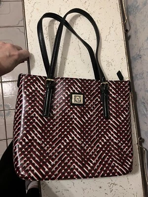 Bolso de mano Anne Klein blanco y negro Foto 1 de 4