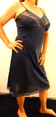 GOOD FIND!!! ASHLEY VTG ELEGANT BLUE MEGA-LACE SATINY NYLON  FULL SLIP 38 EVC - Image 1 of 4