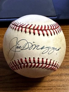 JOE DIMAGGIO 2 SIGNED AUTOGRAPHED OAL BASEBALL Yankees HOF!! FULL PSA! - Picture 1 of 3