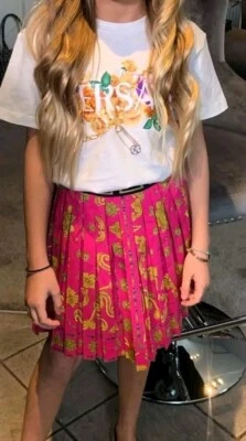  versace girl pink skirt and T-shirt age 10 - Image 1 of 4