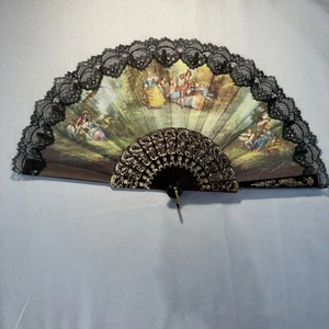 Vintage Ornate 18” Hand Fan Black Lace Colonial Scene R. Romano Signed Abanico - Bild 1 von 24