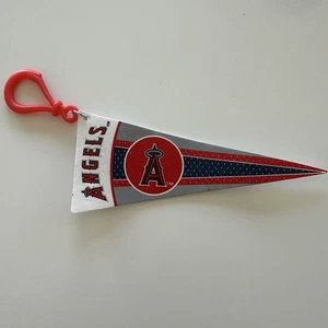 2017 MLB Mini 4.25” Mini Pennant Key Chain - Anaheim Angels - Picture 1 of 2
