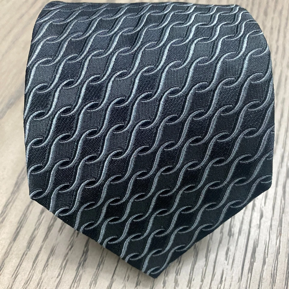 DOLCE & GABBANA Men's 100% Silk Necktie ITALY Luxury Geometric Black & Gray Tie - Image 1 of 4