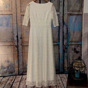 Lookbook Store Elegant White Lace 3/4 sleeve simplistic wedding Dress Sz 8 - Picture 1 of 11