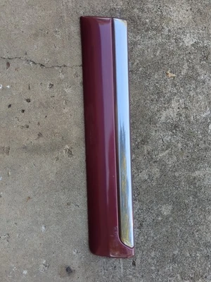00-06 GMC Yukon XL Rear Left LH Driver side Exterior Door Trim Molding - Maroon - Image 1 of 4