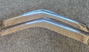 SUZUKI SWIFT / SPORT EZ 1/2005 - 2/2011 Genuine R/H & L/H Front Weather Shields - Foto 1 di 8