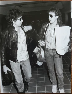 Bob Dylan & Julian Lennon 1986 7x9 Press Photo - Picture 1 of 2