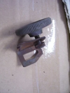 VINTAGE MASSEY FERGUSON 135 TRACTOR -3 POINT LEVER STOP BLOCK & KNOB - Picture 1 of 2