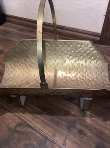 Vtg Hammered Brass Fire Place Fireplace Wood Firewood Holder Basket Log w Handle - Picture 1 of 9