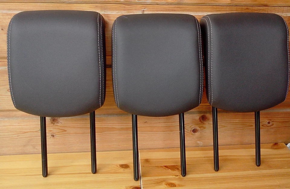 3 appuie-tête banquette siege arriere marron Clio 3 III facon cuir + 6 guides AR - Imagen 1 de 1