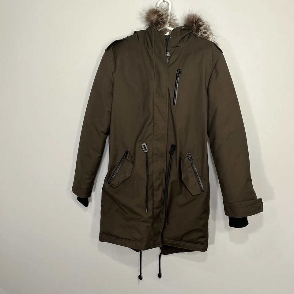 Chaqueta Mackage Mujer Pequeña Verde Plumón Parka Abrigo Bolsillos Plata Piel de Zorro Capucha Foto 1 de 4