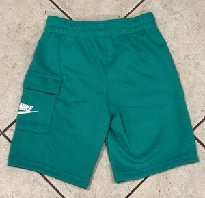 Nike Boys Cargo Shorts Logo Green Size 7T 6-7 Years NWOT - Picture 1 of 4