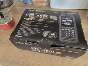 Yaesu FTA-850L Flugfunkgerät mit umfangreichem Zubehör, Bluetooth - Bild 1 von 7