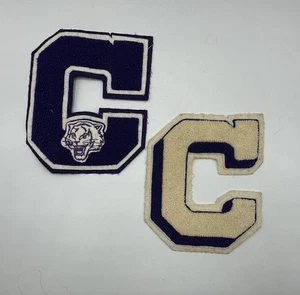 2 Stück Chenille Varsity Buchstabe C Wildkatzen Puma geflickt lila weiß - Bild 1 von 9