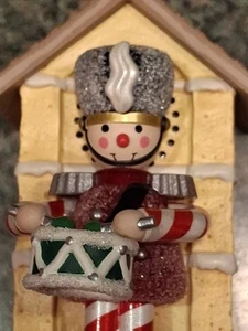 Hallmark Keepsake Ornament Sweet Little Soldier Magic Sound & Motion 2008 Nuevo en caja - Imagen 1 de 13