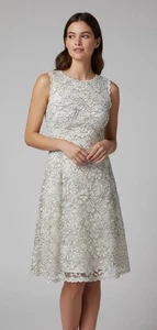 Sommerkleid Damen Medium weiß Blumen ärmellos - romantisch & luftig - Bild 1 von 10