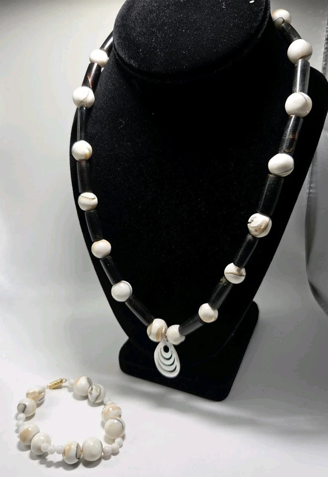 White Beige Black Banded Stone Bead Set 21" Necklace 8" Bracelet Boho Ethnic  - Image 1 of 4