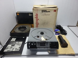 Kodak Ektagraphic III A Carousel Projector W Slide Tray, Stack Loader Remote - Picture 1 of 12