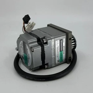 NEW Oriental Motor BLM230-GFV2 Brushless DC Motor & GFVG5A Gear Head - Picture 1 of 11