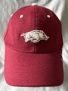 VTG 90s The Game University Arkansas Razorbacks Hat Cardinal/Blossom S/M Hogs - Picture 1 of 7