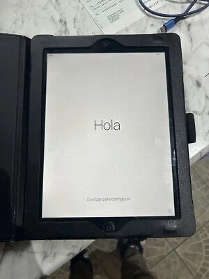 Apple iPad 3rd Gen. 16GB, Wi-Fi, 9.7in - Black - Image 1 of 3