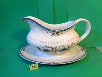 Old Colony 8 1/4" Gravy Boat con placa base adjunta #TC1005, Royal Doulton (usado) Foto 1 de 4